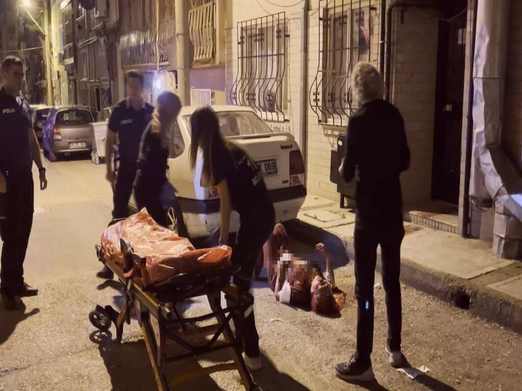 Oğlunun bıçakladığı anne Ayşe Sözer hayatını kaybetti 2