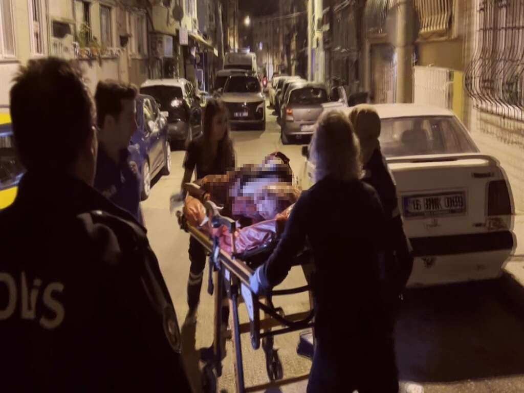 Oğlunun bıçakladığı anne Ayşe Sözer hayatını kaybetti 5