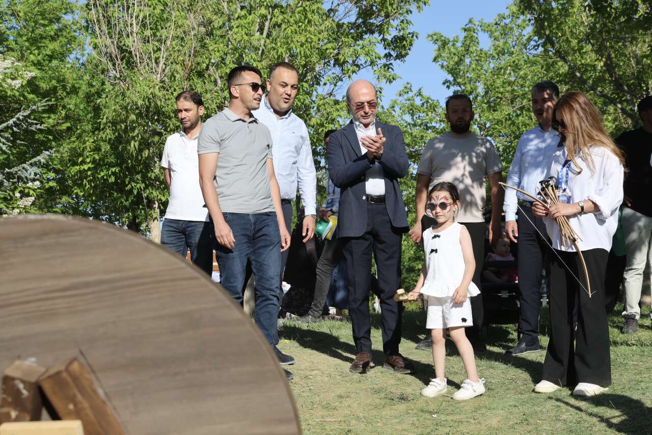 Konya’da karne alan çocuklar Kelebekler Vadisi Parkına akın etti 8