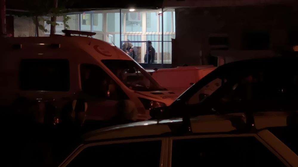 Cami avlusunda bıçaklı saldırı! 2 kişi öldürüldü 12