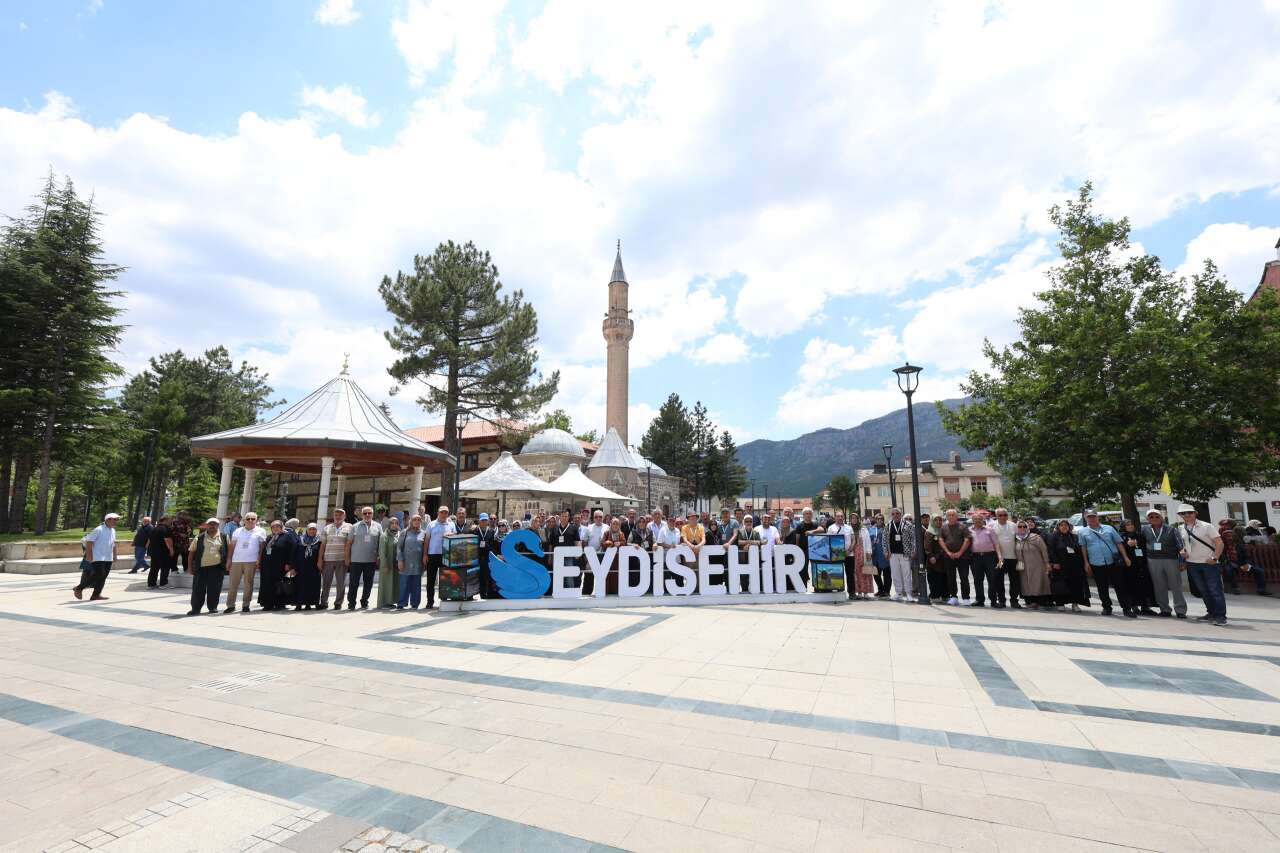 Konya Büyükşehir’den emeklilere ücretsiz kültür turu! İlk gezi tamamlandı 8