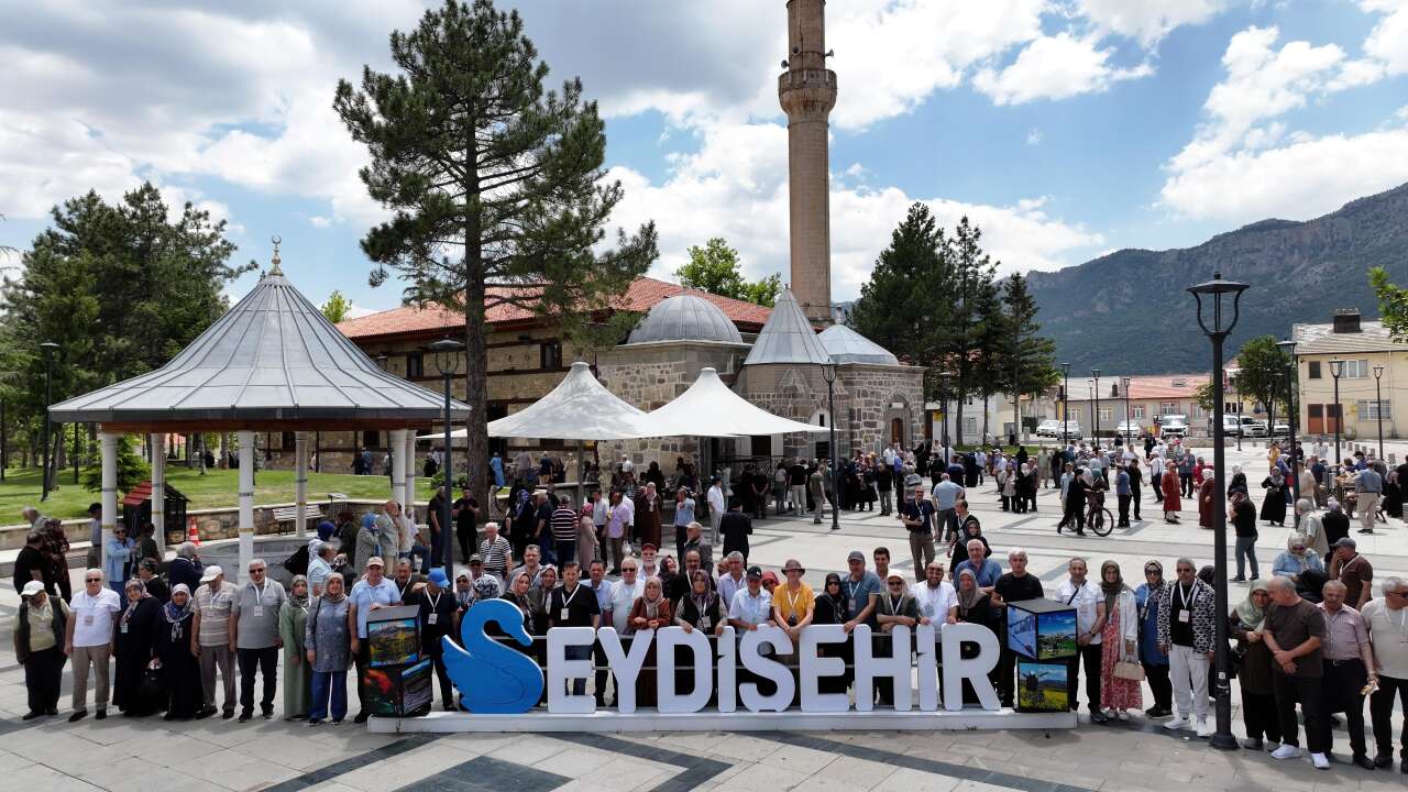 Konya Büyükşehir’den emeklilere ücretsiz kültür turu! İlk gezi tamamlandı 6