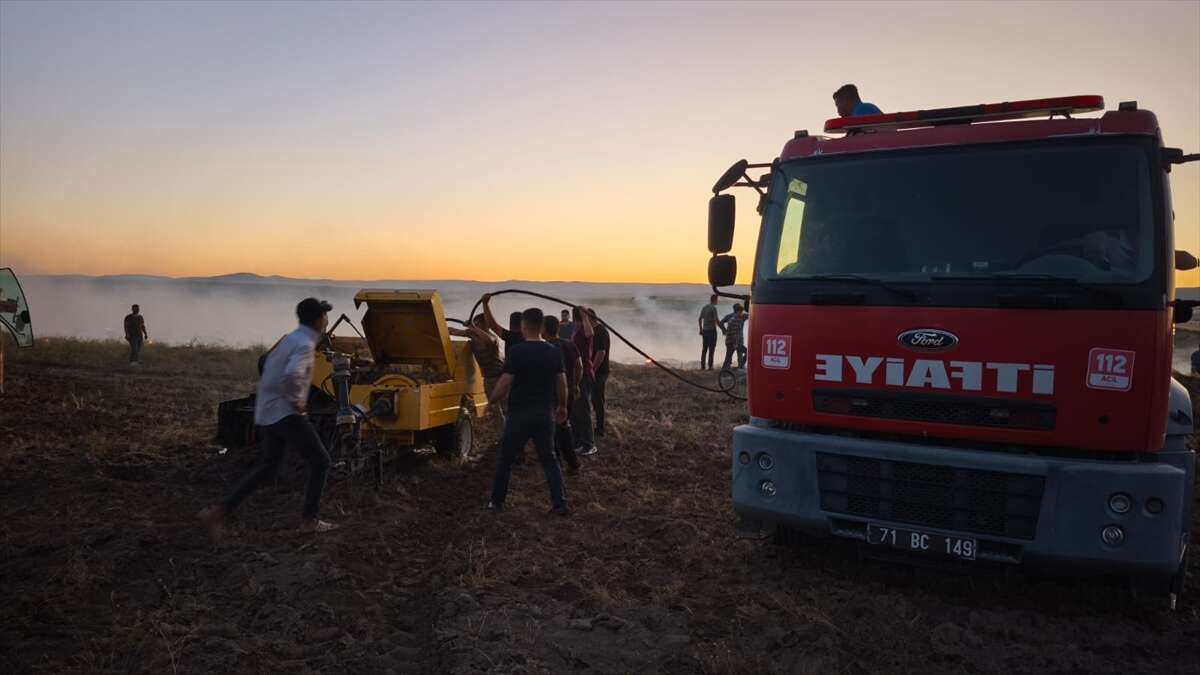 Tarım arazisinde yangın çıktı tüm mahalle seferber oldu 6