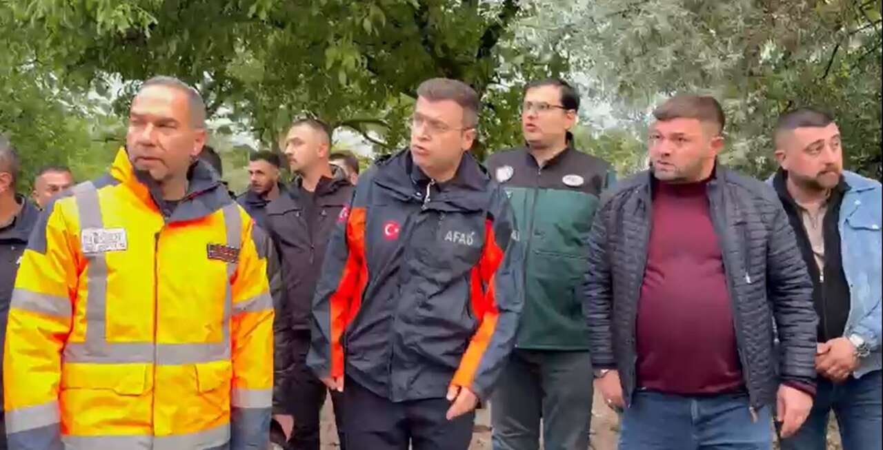 Sel felaketi yaşanan ilimizde araçlar suya kapıldı, can kaybı var 14