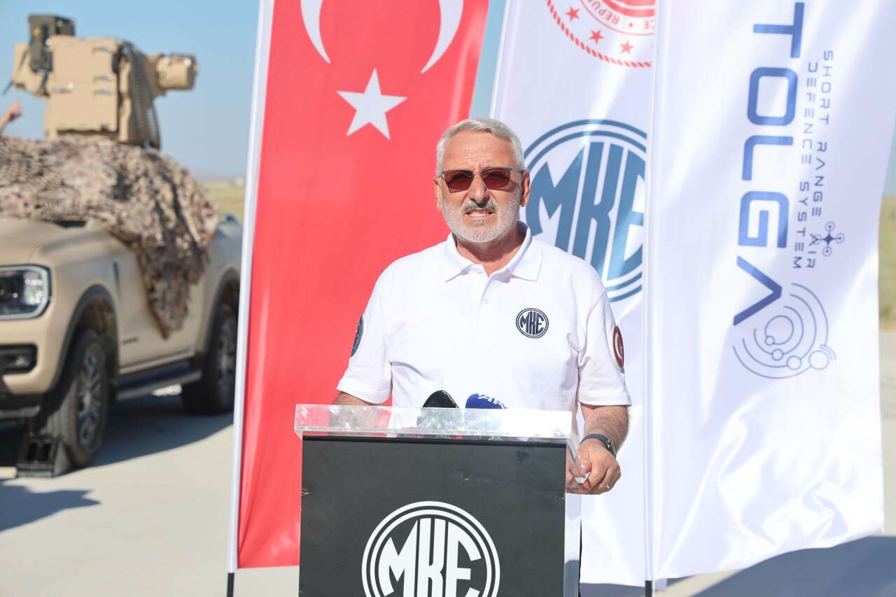 Konya'da nefes kesen savunma gösterisi! 24 ülke canlı izledi 5