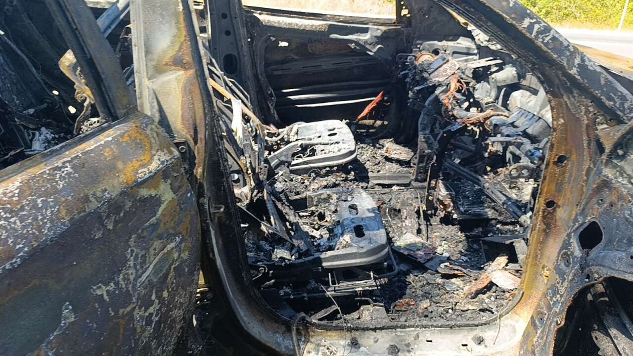 Tatilden dönen Konyalı ailenin otomobili alev alev yandı! Faciadan kıl payı kurtuldular 5