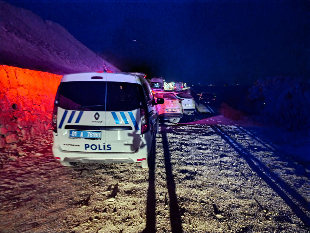 Araçla gittikleri tepede kurşun yağdı! 3 kişi öldü 1