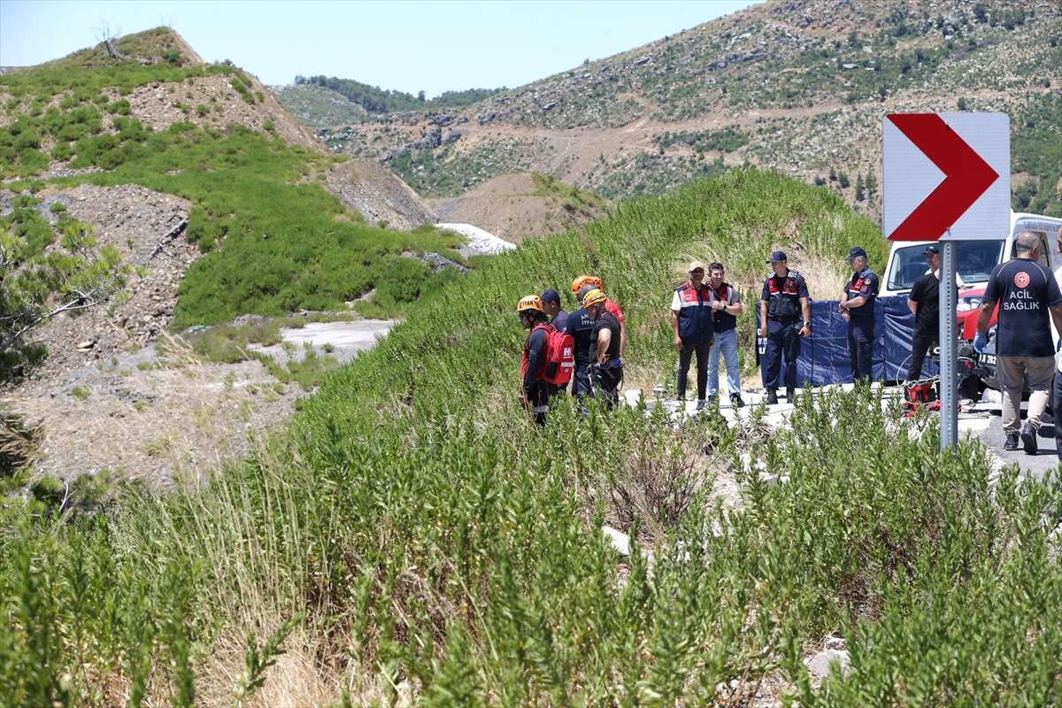 Konya yolunda 5 cana mal olan kaza nasıl oldu? Vali ilk bulguları açıkladı 17