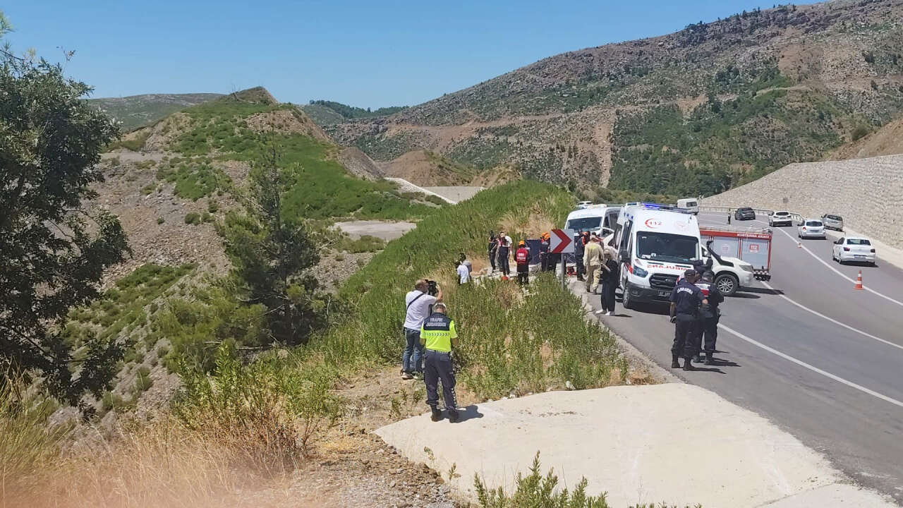 Konya yolunda 5 cana mal olan kaza nasıl oldu? Vali ilk bulguları açıkladı 4