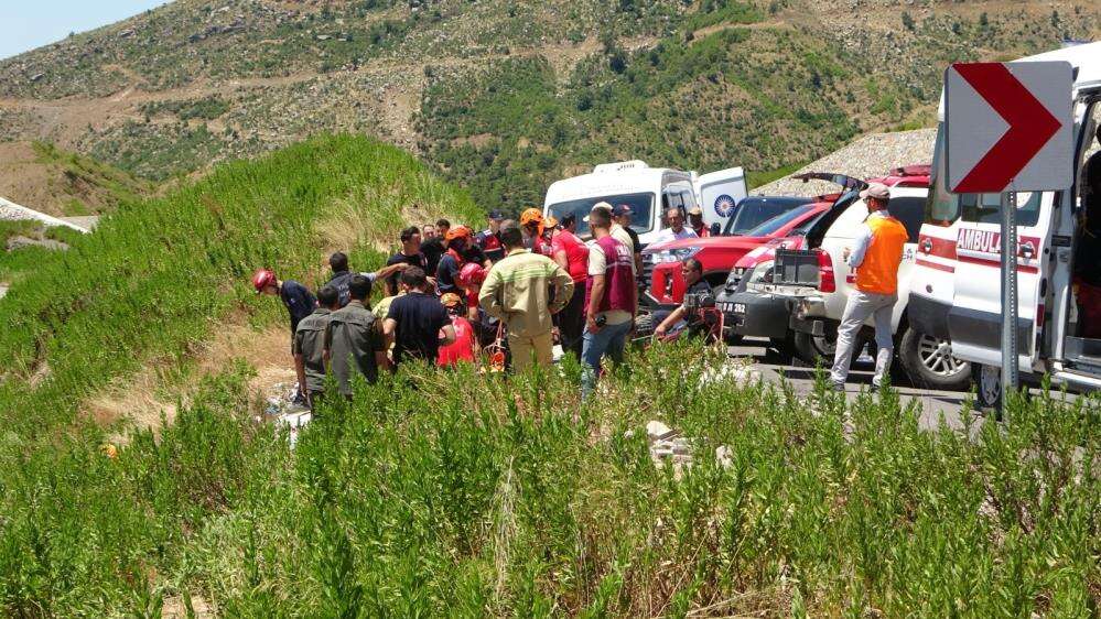 Konya yolunda 5 cana mal olan kaza nasıl oldu? Vali ilk bulguları açıkladı 25