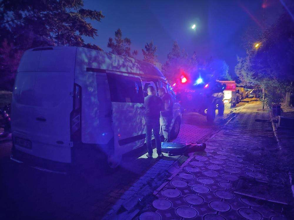 Mezarlık ziyaretinde kanlı pusu! Baba, oğlu ve yeğeni öldürüldü 10