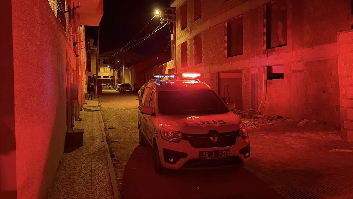 Kötü koku tüm sokağı sarınca komşular öldüğünü anladı 4