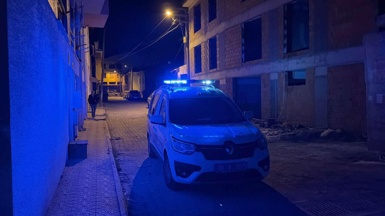 Kötü koku tüm sokağı sarınca komşular öldüğünü anladı 2