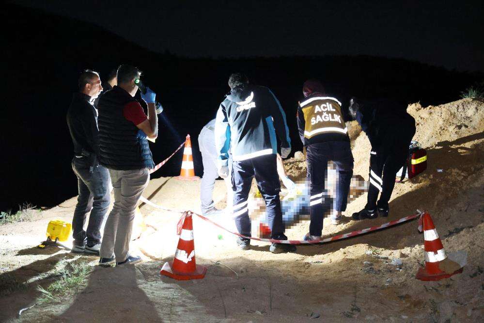 Sır ölüm! Başucunda tabanca bulundu, eşine attığı son mesaj ortaya çıktı 1