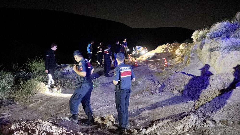 Sır ölüm! Başucunda tabanca bulundu, eşine attığı son mesaj ortaya çıktı 3