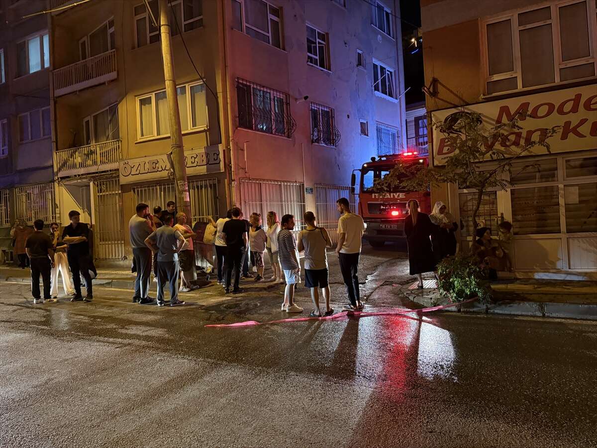 Alevler evi sardı, acı haber geldi! Babanın feryadı yürek dağladı 14