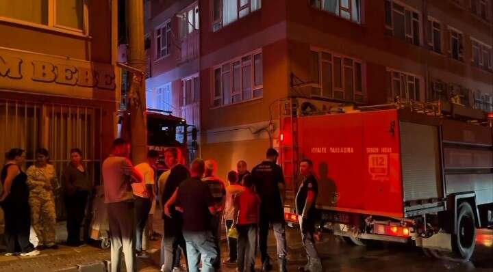 Alevler evi sardı, acı haber geldi! Babanın feryadı yürek dağladı 8