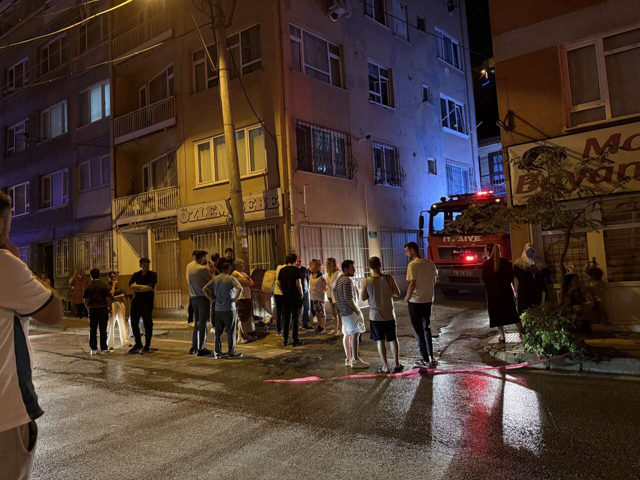 Alevler evi sardı, acı haber geldi! Babanın feryadı yürek dağladı 1
