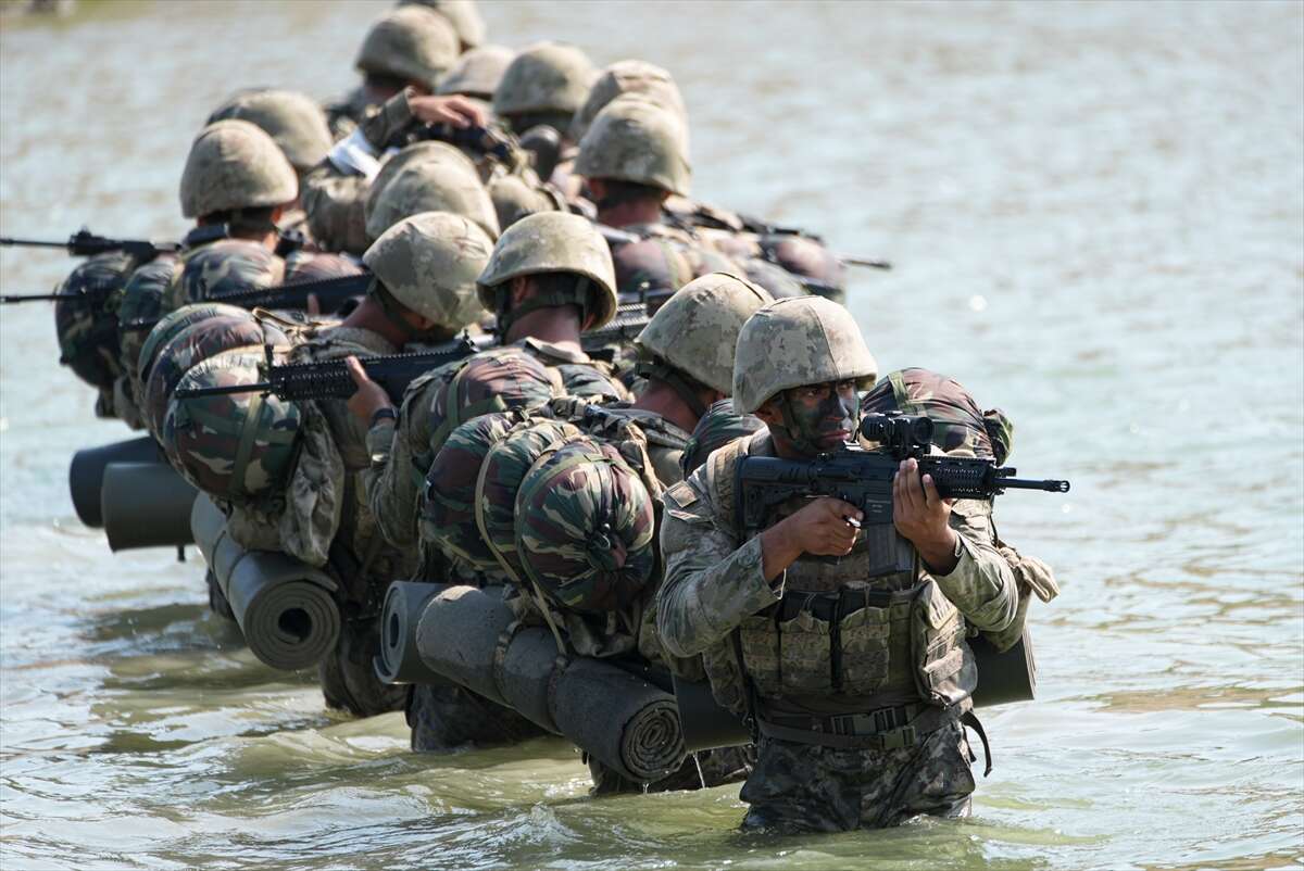 Türk ordusunun geleceği burada yetişiyor! Harbiyeliler sınırlarını zorluyor 28