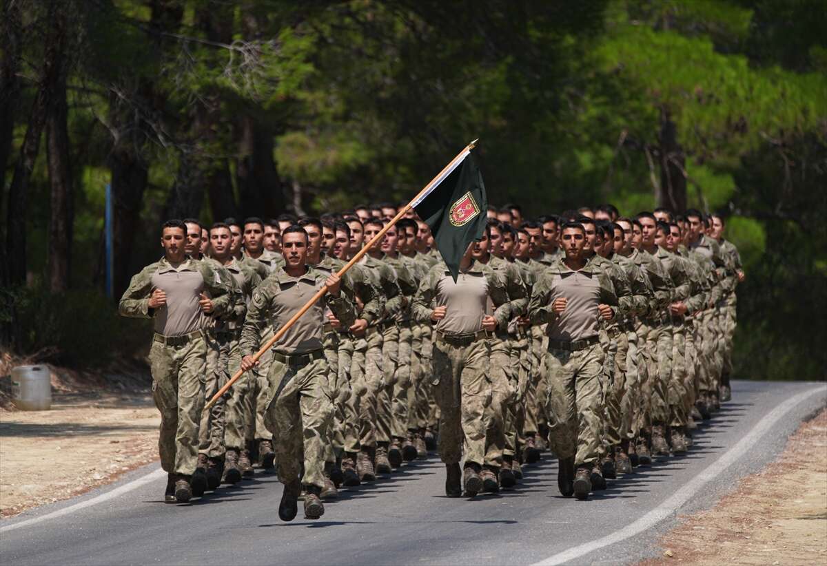 Türk ordusunun geleceği burada yetişiyor! Harbiyeliler sınırlarını zorluyor 17