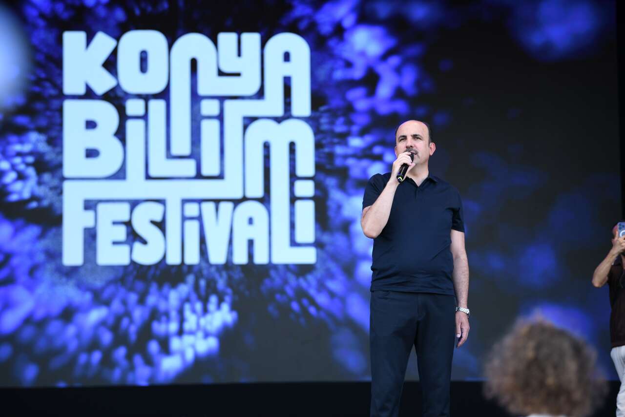Konya semalarında nefes kesen gösteri! Binlerce kişi hayranlıkla izledi 6