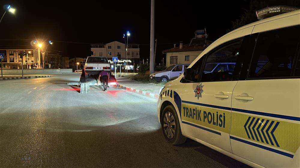 Ehliyetsiz oğluna yardım için geldi, yazılan ceza 5’e katlandı 3