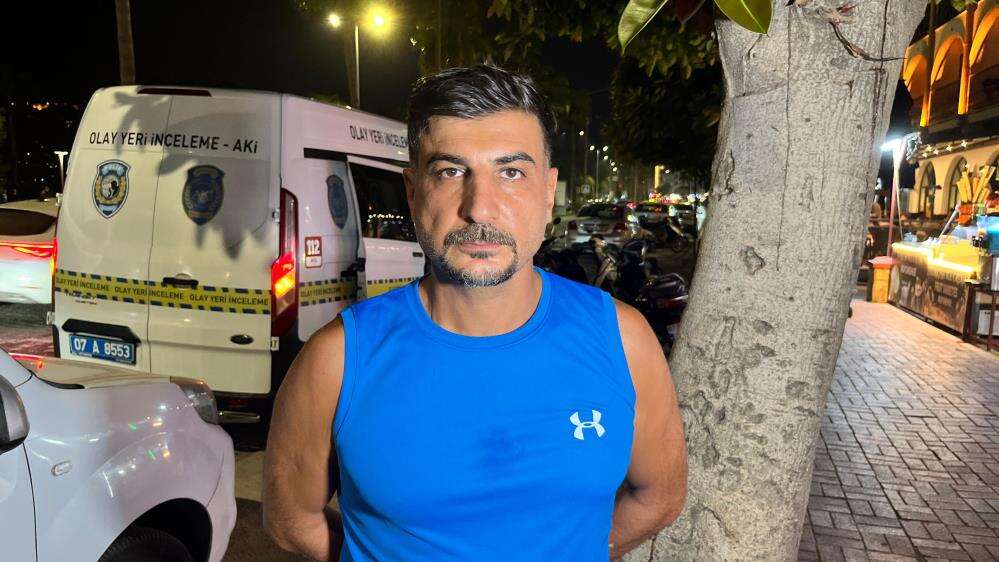 Maske takıp silahla döviz bürosu soymaya kalktı! Eli boş kaçtı 7