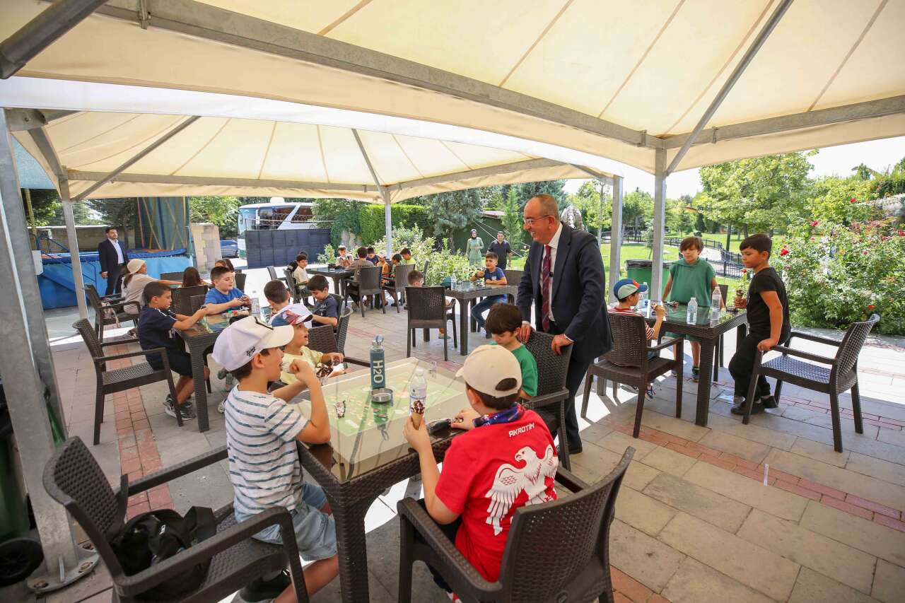Konya’da çocukların yüzünü güldüren buluşma! Başkan Kavuş sözünü tuttu 6