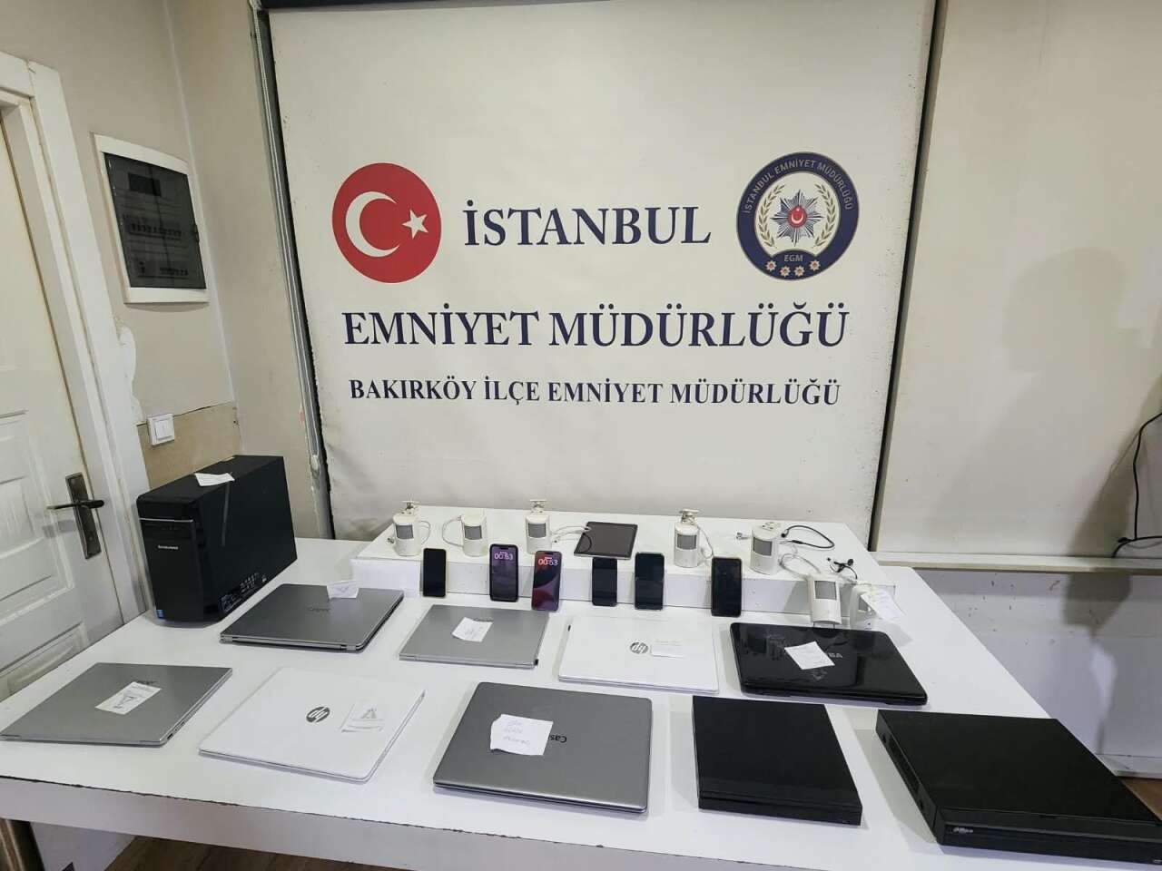 Güzellik merkezinde gizli kamera skandalı! Kaydedip, satmışlar 5