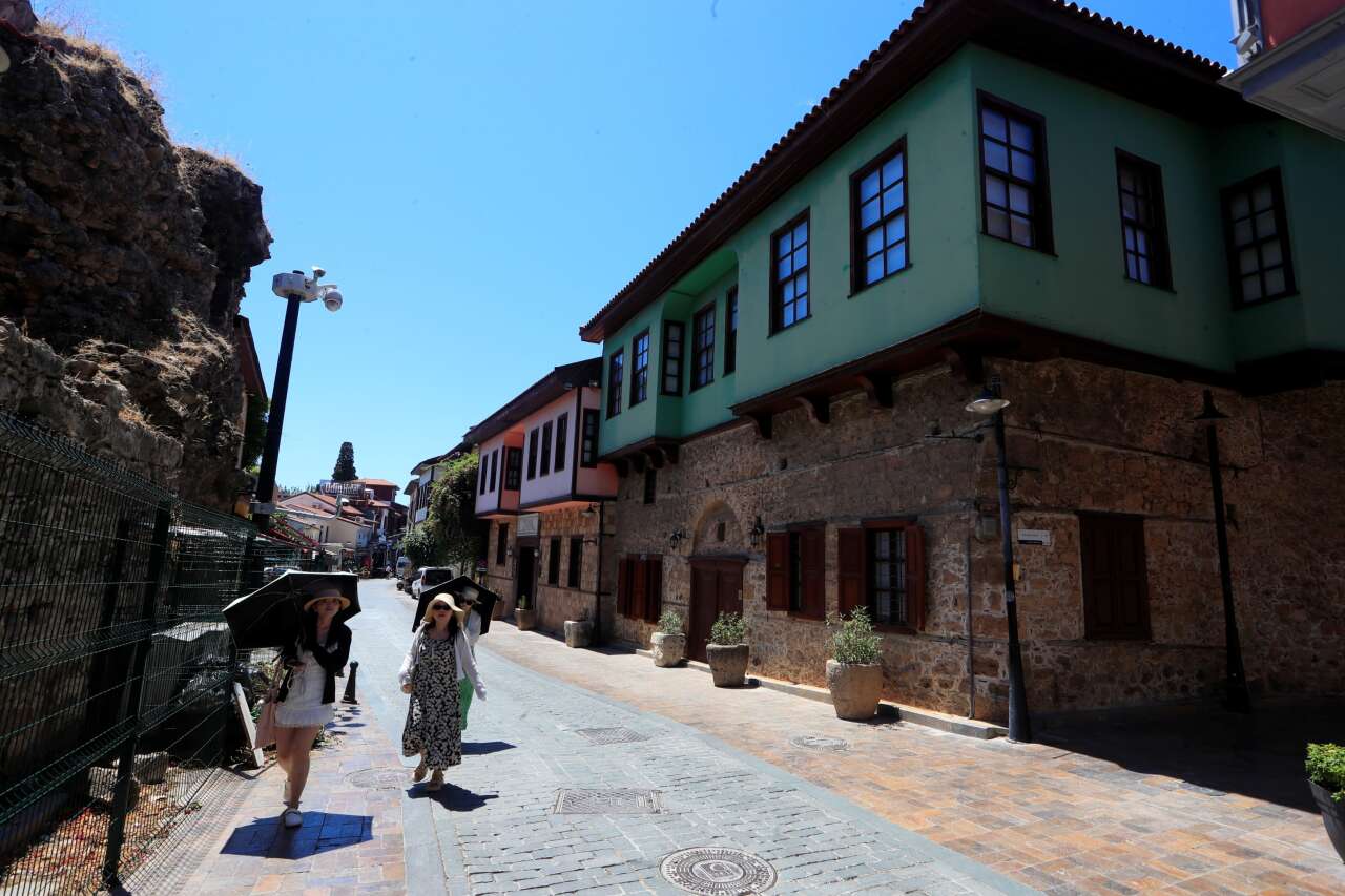 Bu ilçede gece gündüz farkı şaşırtıyor! Nüfusu 100 katına çıkıyor 15