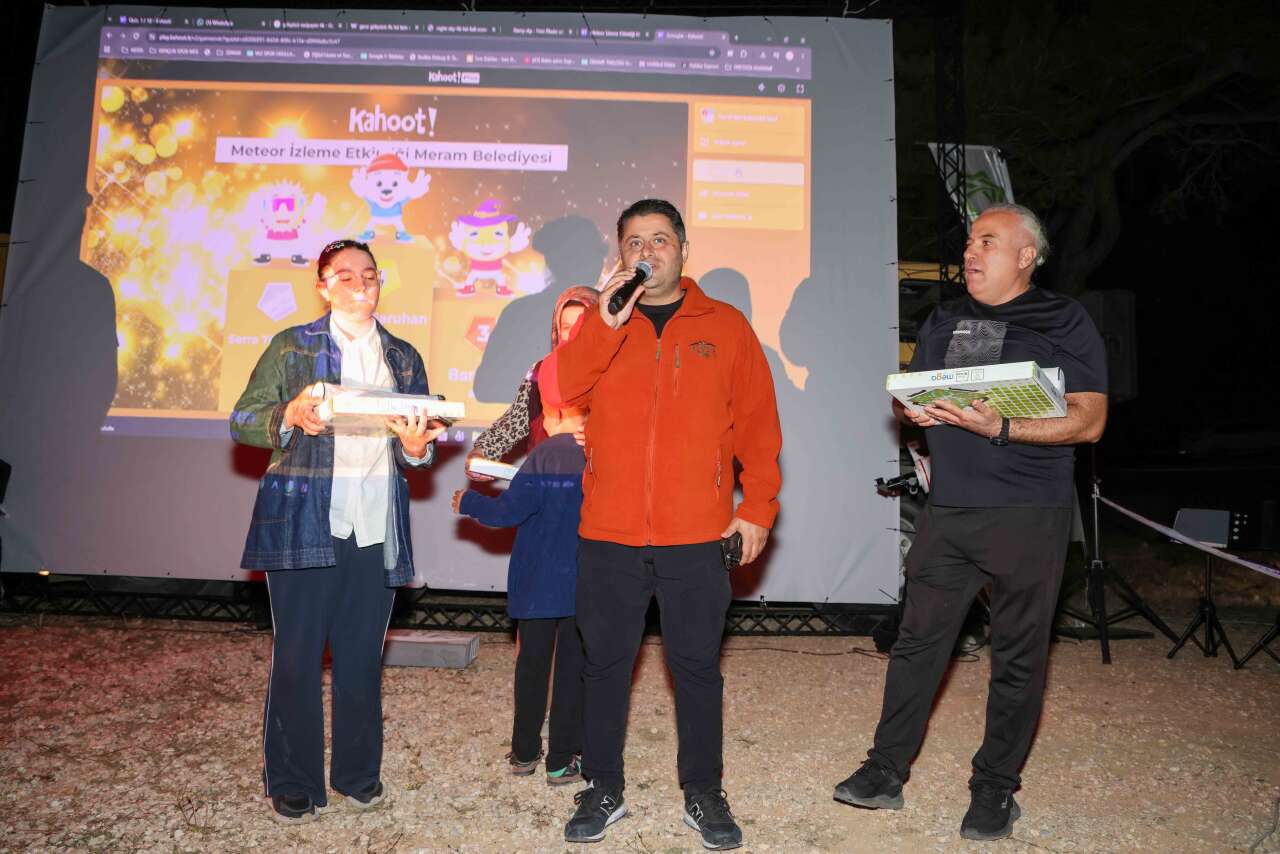 Konya’da meteor yağmuru gecesi! Gençler ve aileler Kızılören’de buluştu 7