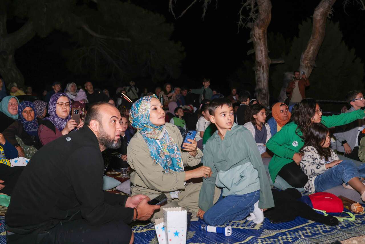 Konya’da meteor yağmuru gecesi! Gençler ve aileler Kızılören’de buluştu 10
