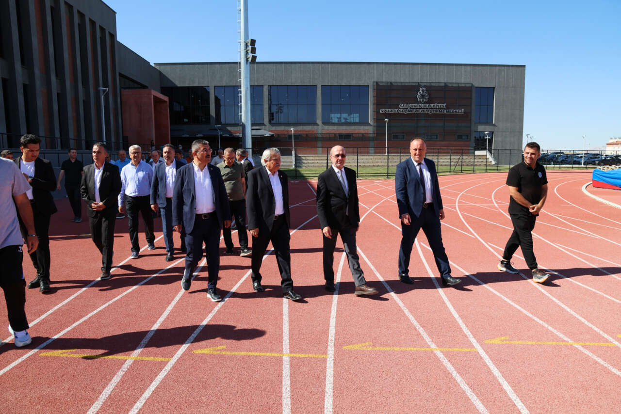 Konya’nın sporcu fabrikası! Selçuklu Sporcu Merkezi tam not aldı 6