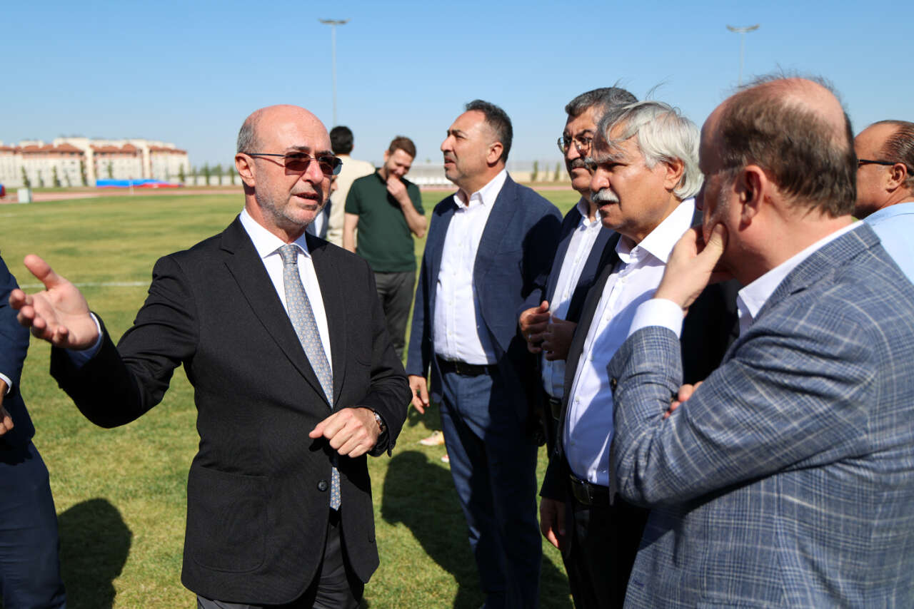 Konya’nın sporcu fabrikası! Selçuklu Sporcu Merkezi tam not aldı 4