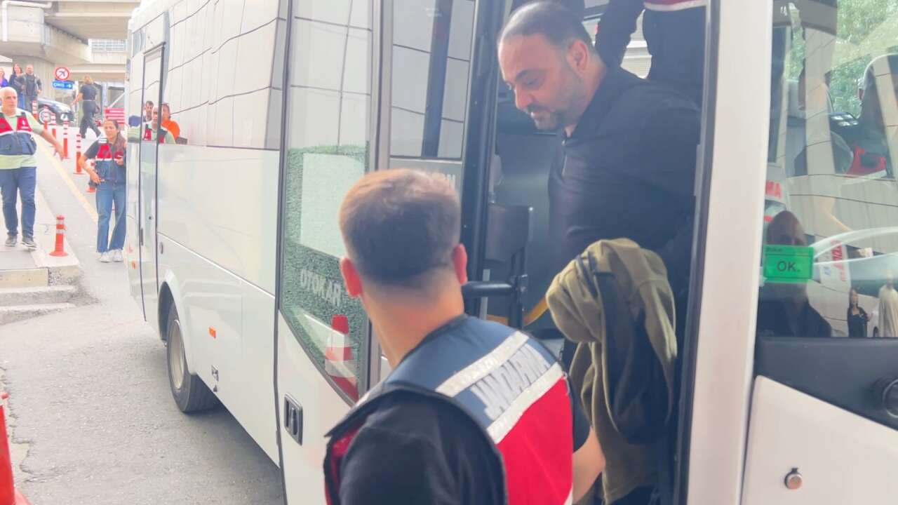 Uyuşturucu soruşturmasında yeni gelişme! Ünlü isimler Adli Tıp’a götürüldü 5