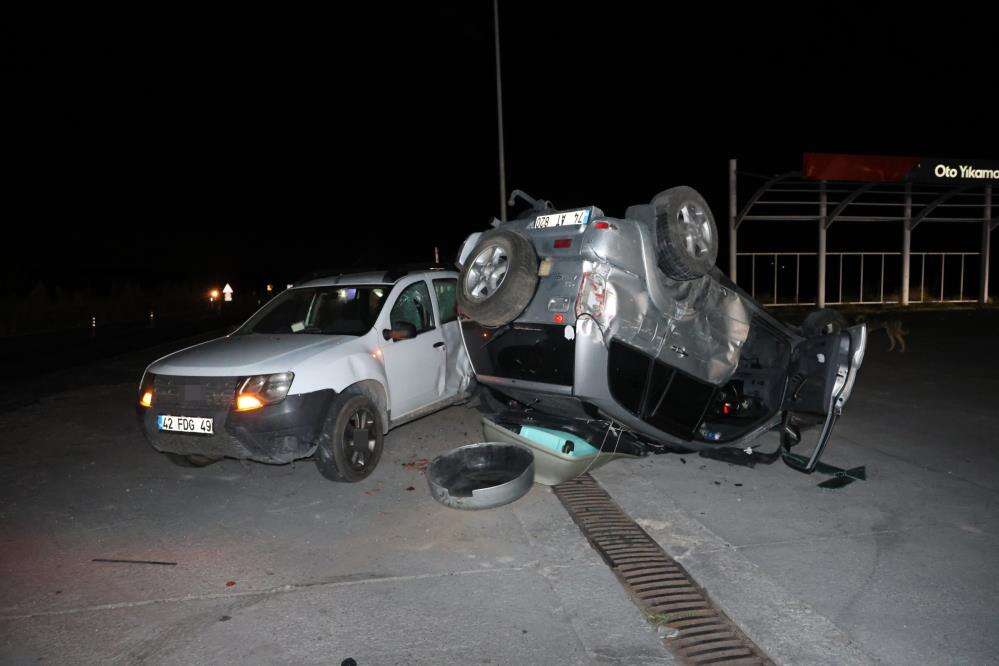 Takla atan otomobil Konya plakalı araca çarptı! Kazanın sebebini alkolmetre söyledi 1