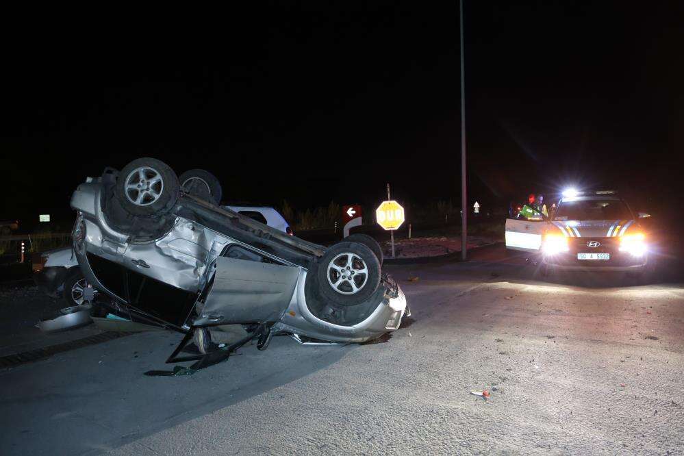 Takla atan otomobil Konya plakalı araca çarptı! Kazanın sebebini alkolmetre söyledi 3