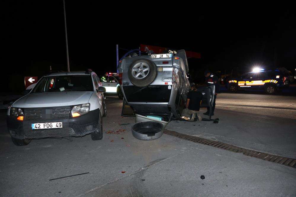 Takla atan otomobil Konya plakalı araca çarptı! Kazanın sebebini alkolmetre söyledi 4