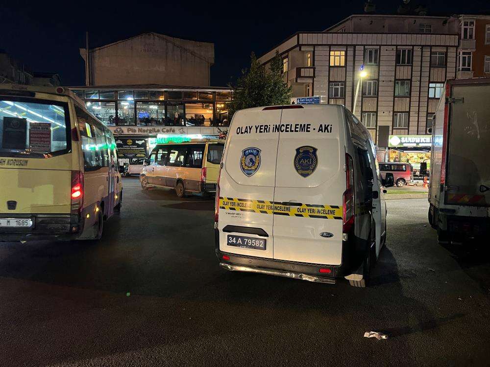 Karısıyla konuştuğunu öne sürdüğü adamı sırtından vurdu 4