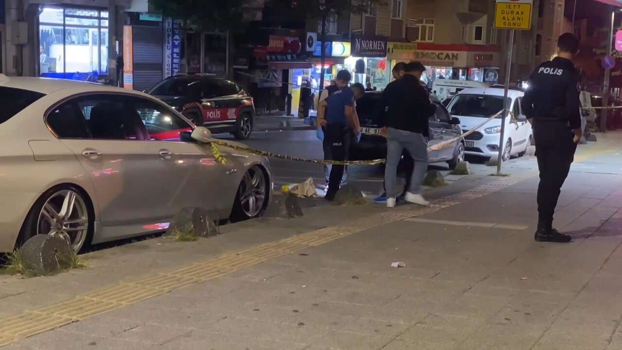 Bıçaklı şüpheli polisin üzerine yürüdü! Vurularak durduruldu 7