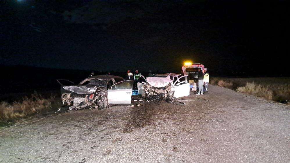 Konya plakalı otomobilin karıştığı kazada can pazarı! 2 ölü, 5 yaralı var 6