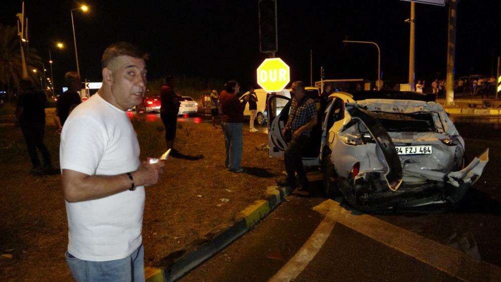 TIR dolmuş durağına devrildi! Bekleyen 2 kişi hayatını kaybetti 21