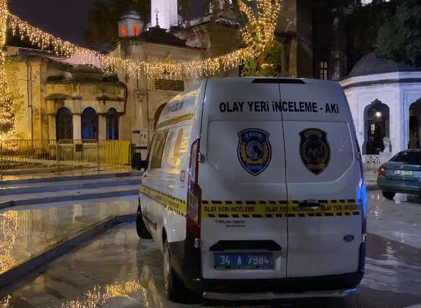 Eyüpsultan Camii’nde silah sesleri! 4 el ateş açıldı 10
