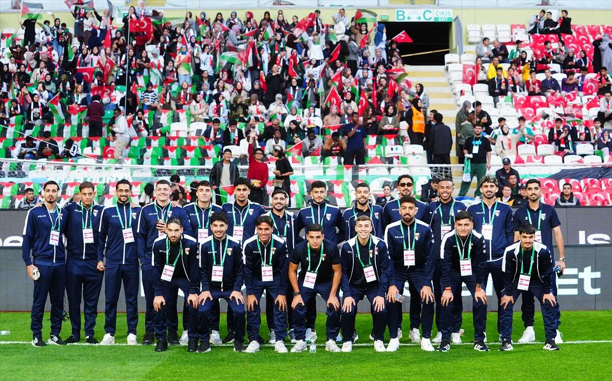 Konya’da tarihi gece! Kalpler Filistin için attı 1