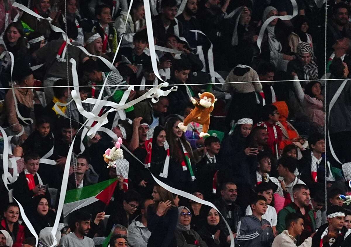 Konya’da tarihi gece! Kalpler Filistin için attı 77