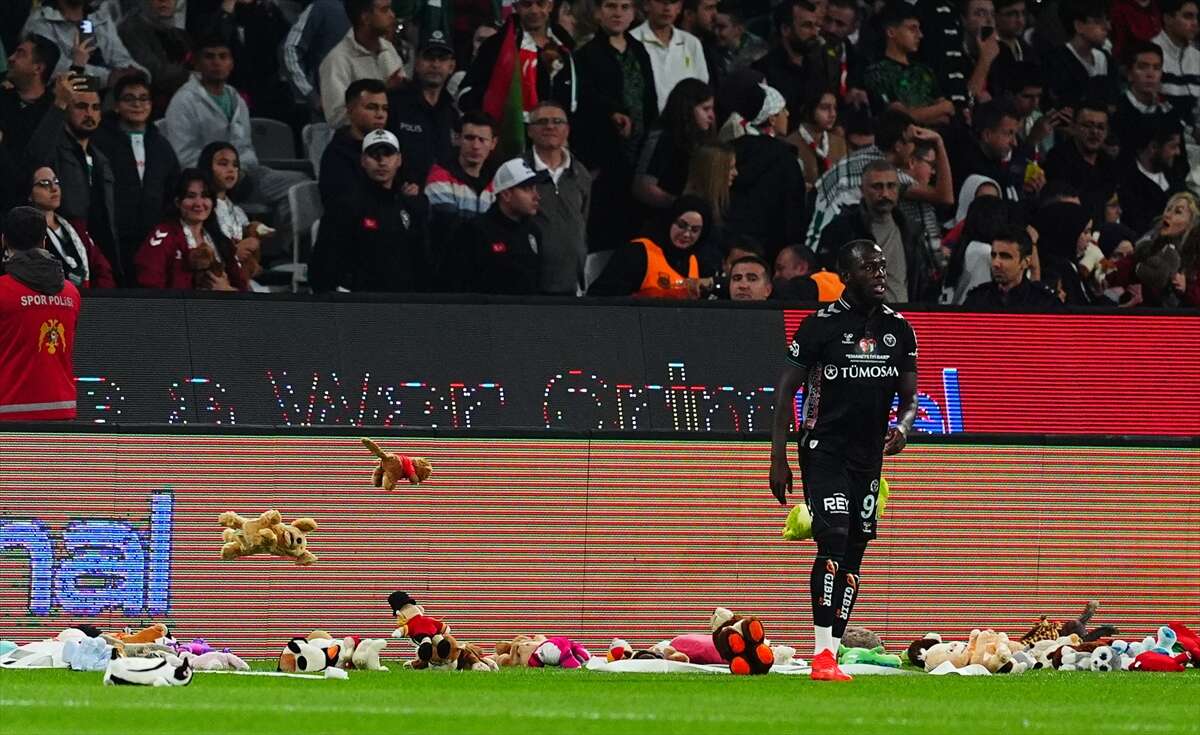 Konya’da tarihi gece! Kalpler Filistin için attı 73
