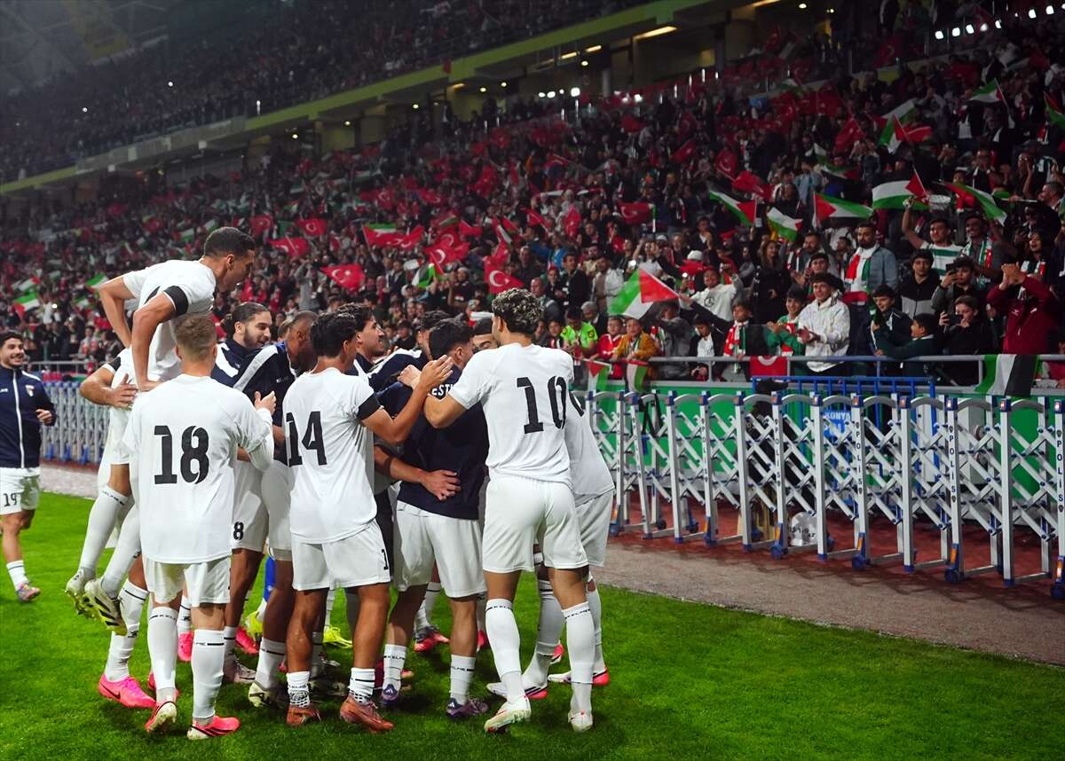 Konya’da tarihi gece! Kalpler Filistin için attı 69