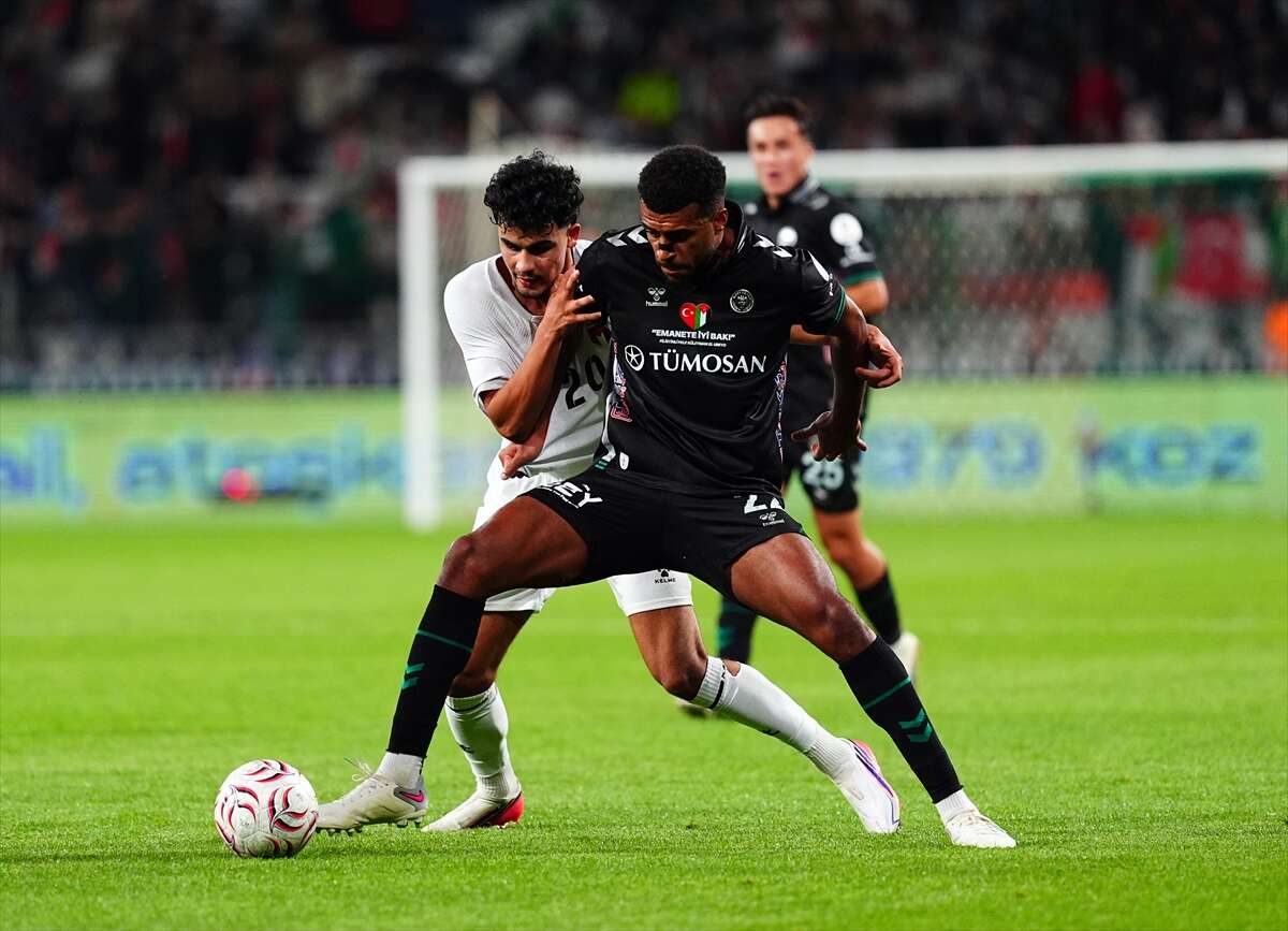 Konya’da tarihi gece! Kalpler Filistin için attı 78