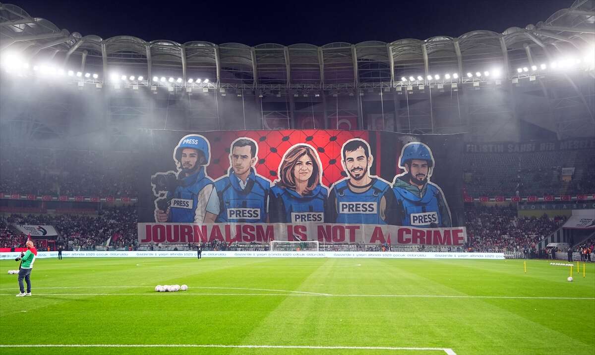 Konya’da tarihi gece! Kalpler Filistin için attı 103