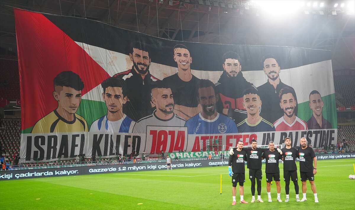 Konya’da tarihi gece! Kalpler Filistin için attı 102